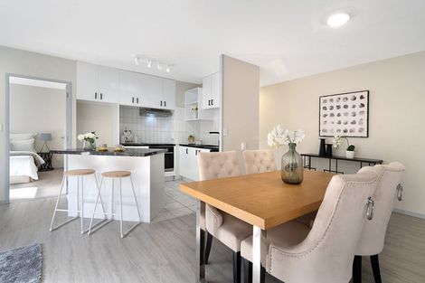 Photo of property in 9 Woodbank Drive, Glen Eden, Auckland, 0602