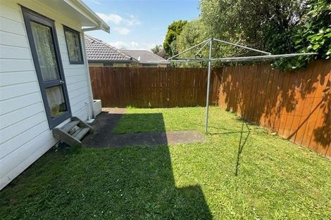 Photo of property in 23b Crispe Road, Clarks Beach, 2122