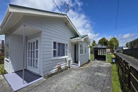 Photo of property in 67 View Road, Henderson, Auckland, 0612