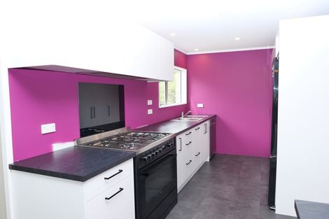 Photo of property in 36 Freyberg Crescent, Waikanae Beach, Waikanae, 5036