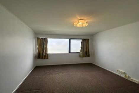 Photo of property in 3/21 College Road, Northcote, Auckland, 0627