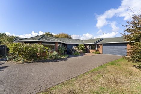 Photo of property in 6 Pinewood Grove, Paraparaumu Beach, Paraparaumu, 5032