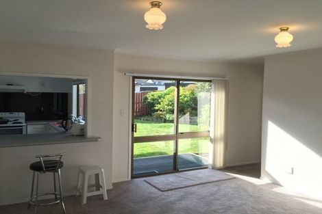 Photo of property in 17 Jillteresa Crescent, Half Moon Bay, Auckland, 2012