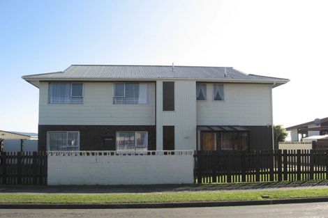 Photo of property in 6 Humphreys Grove, Titahi Bay, Porirua, 5022