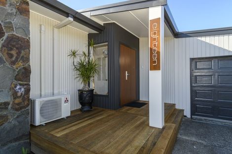 Photo of property in 18 Hinewa Road, Otumoetai, Tauranga, 3110