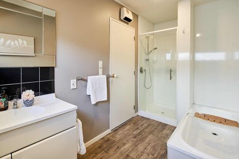 Photo of property in 9 Musket Lane, Whitby, Porirua, 5024