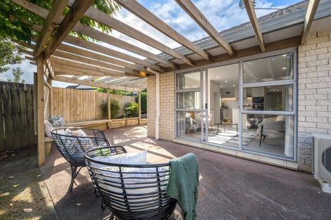 Photo of property in 66 Golfland Drive, Golflands, Auckland, 2013