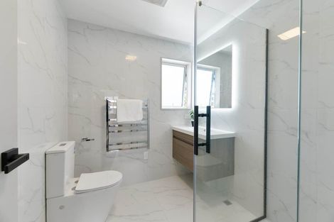 Photo of property in 2/66 Gardner Avenue, New Lynn, Auckland, 0600