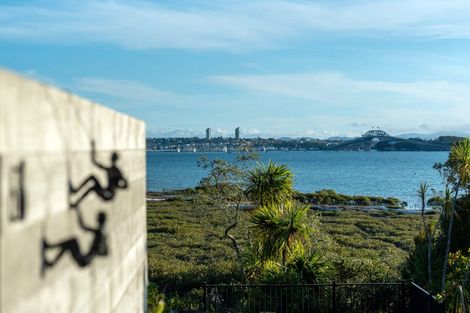 Photo of property in 6 Pine Ridge Terrace, Hauraki, Auckland, 0622