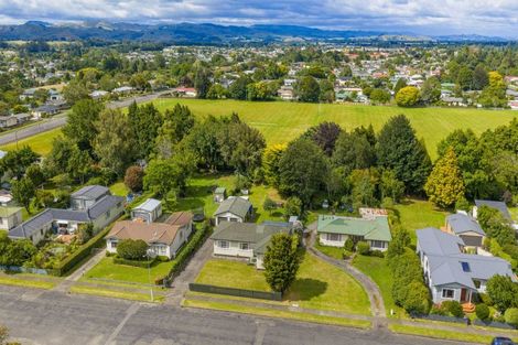 Photo of property in 39 Hospital Street, Dannevirke, 4930