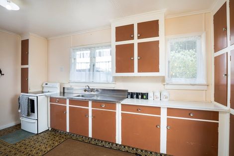Photo of property in 36 Doralto Road, Frankleigh Park, New Plymouth, 4310