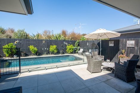 Photo of property in 7 Leet Crescent, Papamoa Beach, Papamoa, 3118