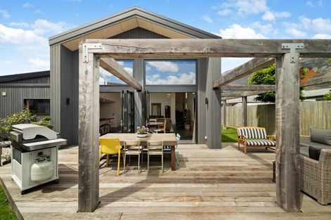 Photo of property in 14 Bellamore Street, Lake Hayes, Queenstown, 9304