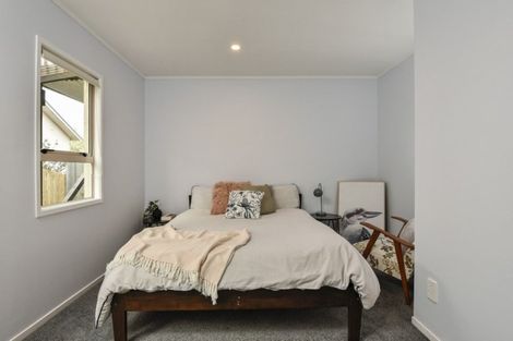 Photo of property in 253b Royal Road, Massey, Auckland, 0614