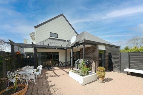 Photo of property in 8 Swithland Place, Avonhead, Christchurch, 8042