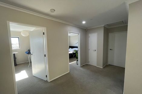 Photo of property in 5 Goyal Lane, Pakuranga, Auckland, 2010