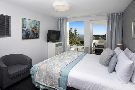 Photo of property in 12 Harry Ell Drive, Cashmere, Christchurch, 8022