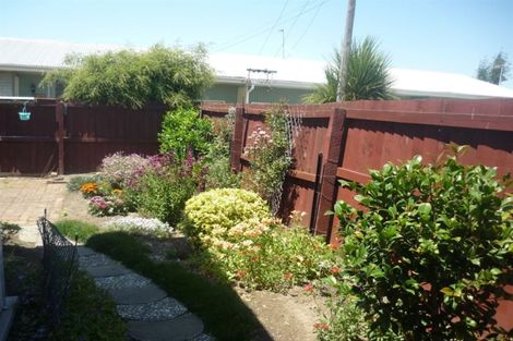 Photo of property in 2/90 Lincoln Road, Hillmorton, Christchurch, 8024