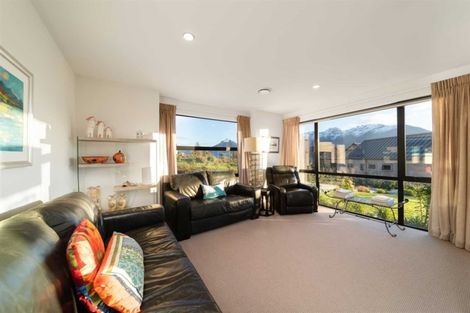 Photo of property in 25 Hackett Road, Jacks Point, Queenstown, 9371