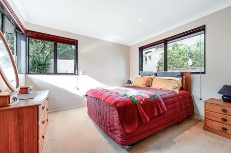 Photo of property in 18c Alison Street, Hamilton Lake, Hamilton, 3204