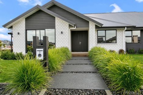 Photo of property in 1 Bourke Drive, Cambridge, 3434