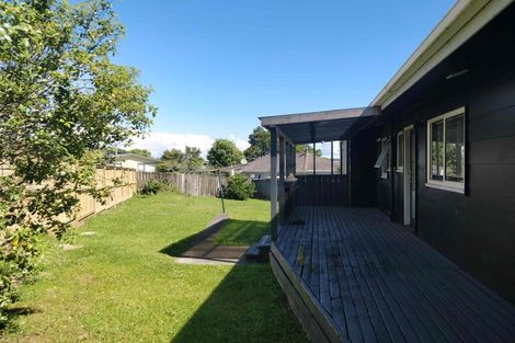 Photo of property in 3 Woodhouse Place, West Harbour, Auckland, 0618