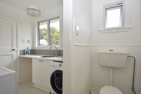 Photo of property in 8 Barrett Place, Carterton, 5713