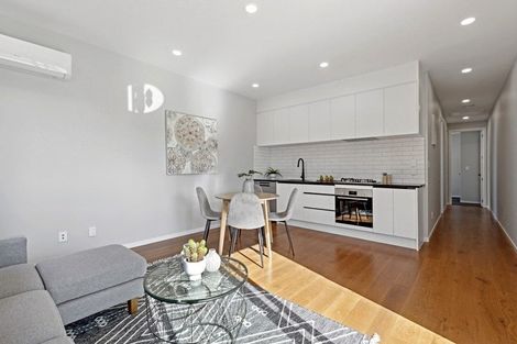 Photo of property in 11 Lewis Younie Road, Kumeu, 0810