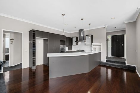 Photo of property in 28 Franshell Crescent, East Tamaki, Auckland, 2013