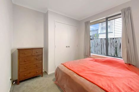 Photo of property in 36a Divich Avenue, Te Atatu South, Auckland, 0610