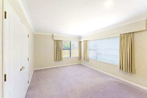 Photo of property in 50 Awanui Drive, Waikanae, 5036