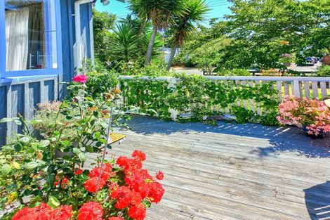 Photo of property in 17 Dale Road, Raumati South, Paraparaumu, 5032