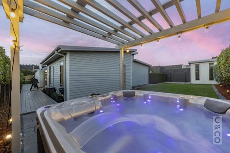 Photo of property in 11 Parlane Drive, Huapai, Kumeu, 0810