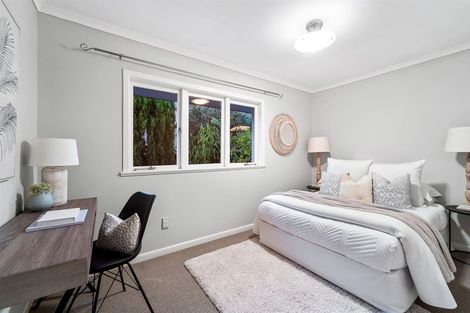 Photo of property in 1/16 Tobruk Crescent, Milford, Auckland, 0620