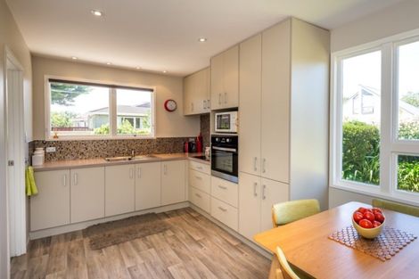 Photo of property in 1/15 Marriotts Road, North New Brighton, Christchurch, 8083