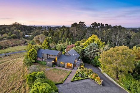 Photo of property in 12 Ridgewood Drive, Ridgewood, New Plymouth, 4371