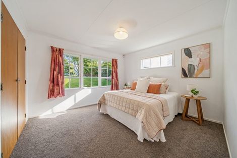 Photo of property in 1 Woolwich Close, Whitby, Porirua, 5024