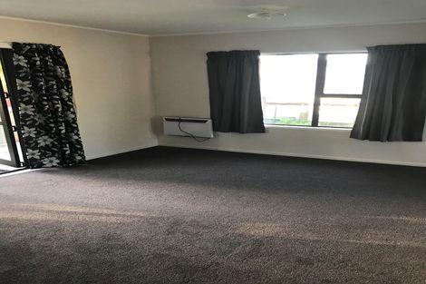 Photo of property in 1/23 Greenhaven Avenue, Opaheke, Papakura, 2113