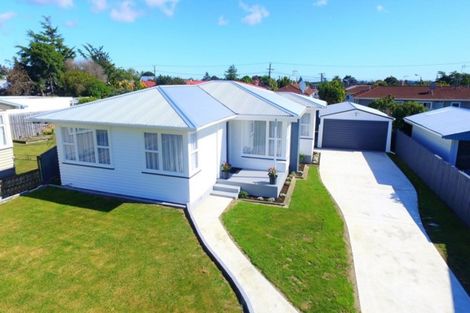 Photo of property in 15 Baden Street, Levin, 5510