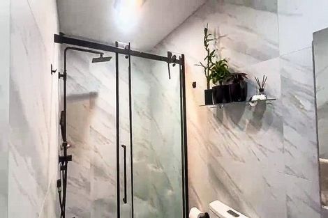 Photo of property in 43c Beach Road, Pahurehure, 2113
