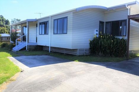 Photo of property in 20 Marsden Point Road, Ruakaka, 0116
