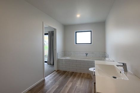 Photo of property in 58 Muster Road, Jacks Point, 9371