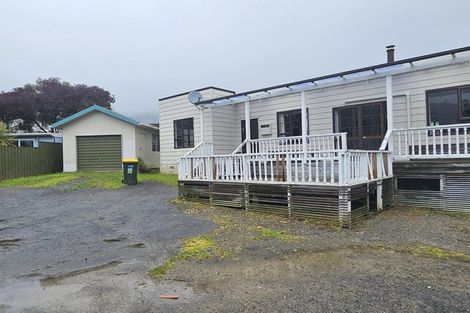 Photo of property in 414 Stokes Valley Road, Stokes Valley, Lower Hutt, 5019