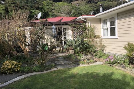 Photo of property in 59 Cluny Road, Plimmerton, Porirua, 5026