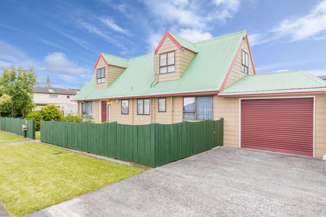 Photo of property in 2/27 Rogan Street, Mount Roskill, Auckland, 1041