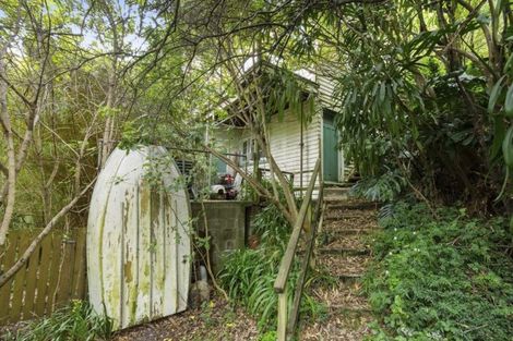 Photo of property in 91 Kawakawa Bay Coast Road, Kawakawa Bay, Papakura, 2585