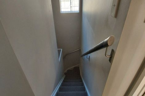 Photo of property in 187 Edmonton Road, Te Atatu South, Auckland, 0610