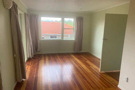Photo of property in 727 Swanson Road, Swanson, Auckland, 0612