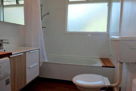 Photo of property in 45a Randwick Road, Northland, Wellington, 6012