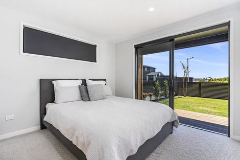 Photo of property in 12 Kuakua Close, Papamoa Beach, Papamoa, 3118